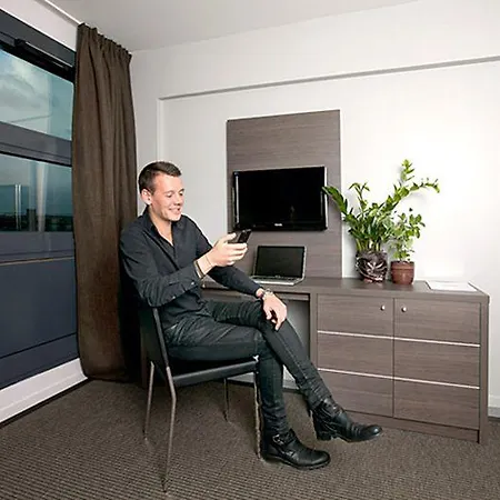 Sejours & Affaires Lille Europe 2* Lille