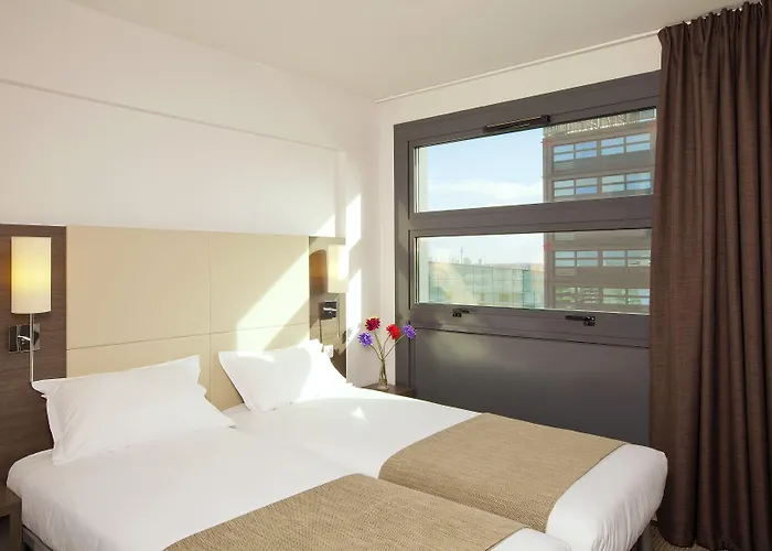 Sejours & Affaires Lille Europe 2* Lille