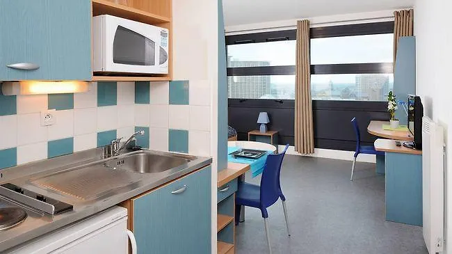 Aparthotel Sejours & Affaires Lille Europe 2*