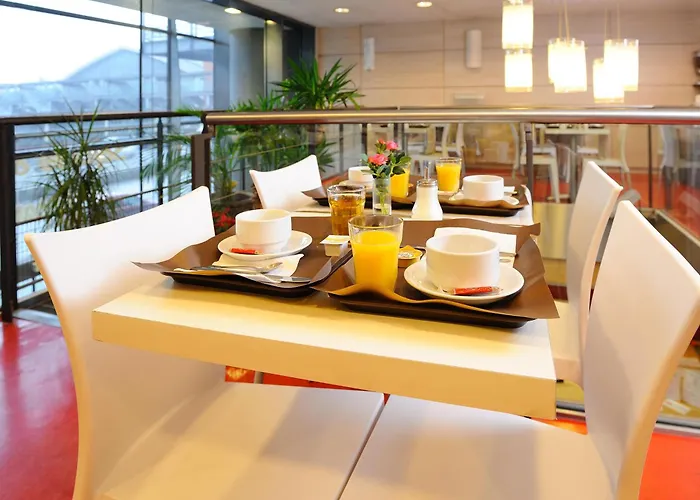 Sejours & Affaires Lille Europe 2* Lille