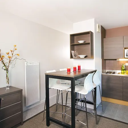 Aparthotel Sejours & Affaires Lille Europe