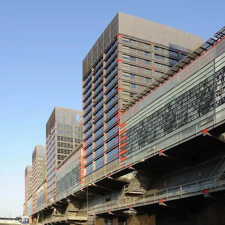 Sejours & Affaires Europe 2* Lille