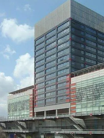 Sejours & Affaires Lille Europe Aparthotel 2*