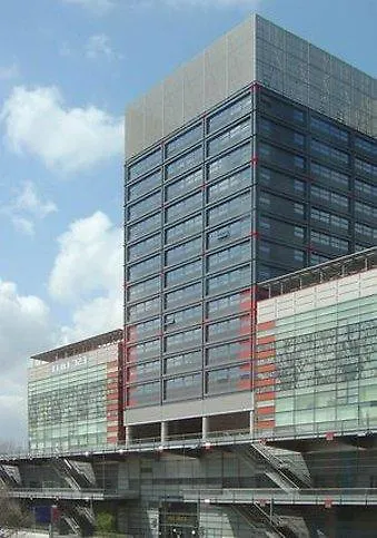 Sejours & Affaires Lille Europe Aparthotel 2*