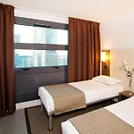מלון דירות Sejours & Affaires Europe 2*
