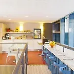 Aparthotel Sejours & Affaires Lille Europe 2*
