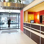 Sejours & Affaires Europe 2* ליל
