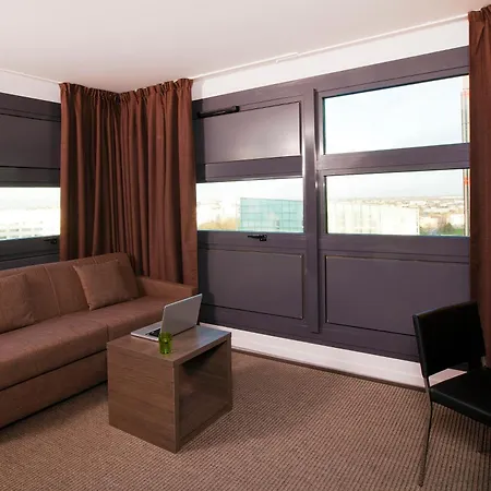 Sejours & Affaires Lille Europe Aparthotel 2*