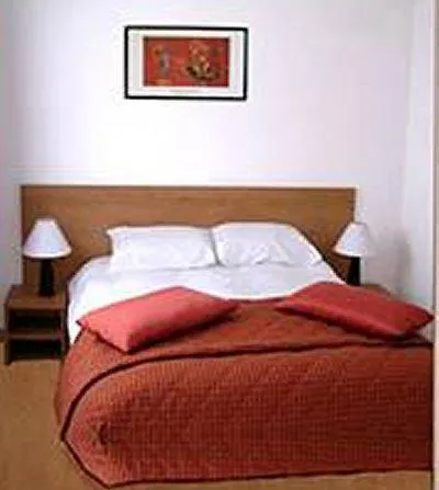 Sejours & Affaires Lille Europe 2*